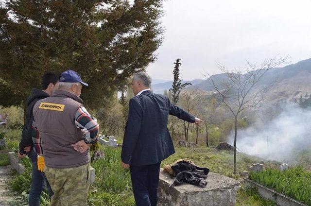 Mezarlık Sulama Havuzunda Genel Temizlik 1