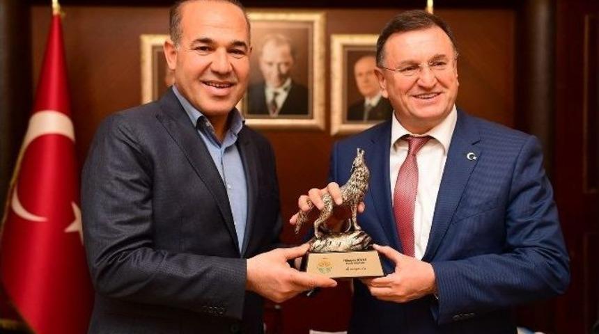 L&uuml;tf&uuml; Savaş&rsquo;tan Başkan S&ouml;zl&uuml;&rsquo;ye Ziyaret