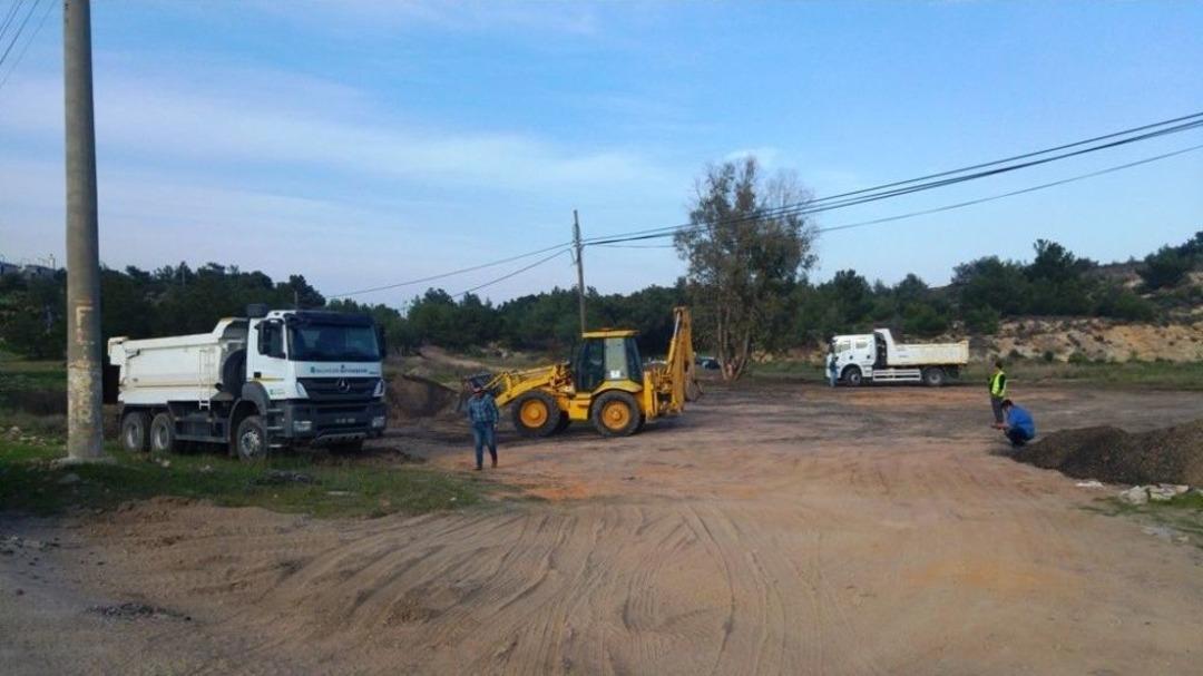 B&uuml;y&uuml;kşehir Belediyesinden Ayvalık-sarımsaklı Yoluna Kalıcı Neşter