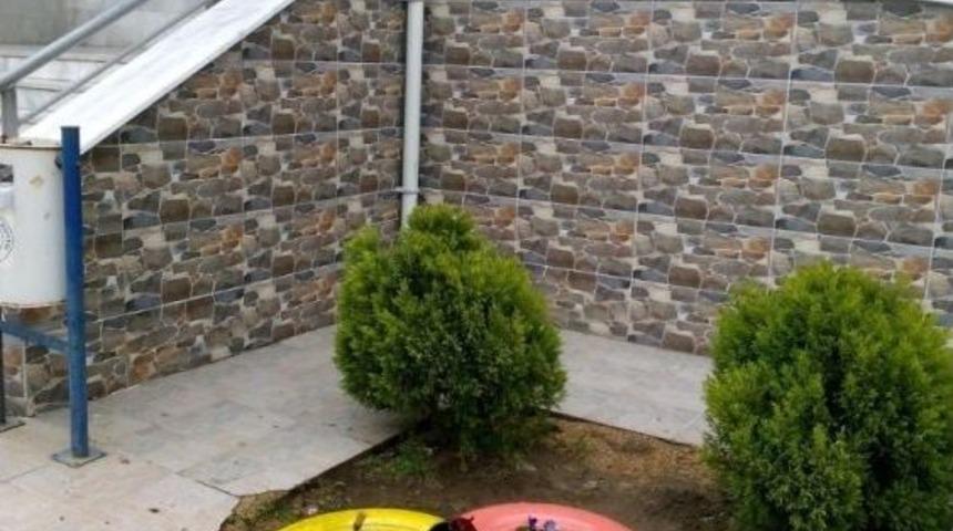 Kullanılmış Otomobil Lastiklerinden Saksı Yaptılar