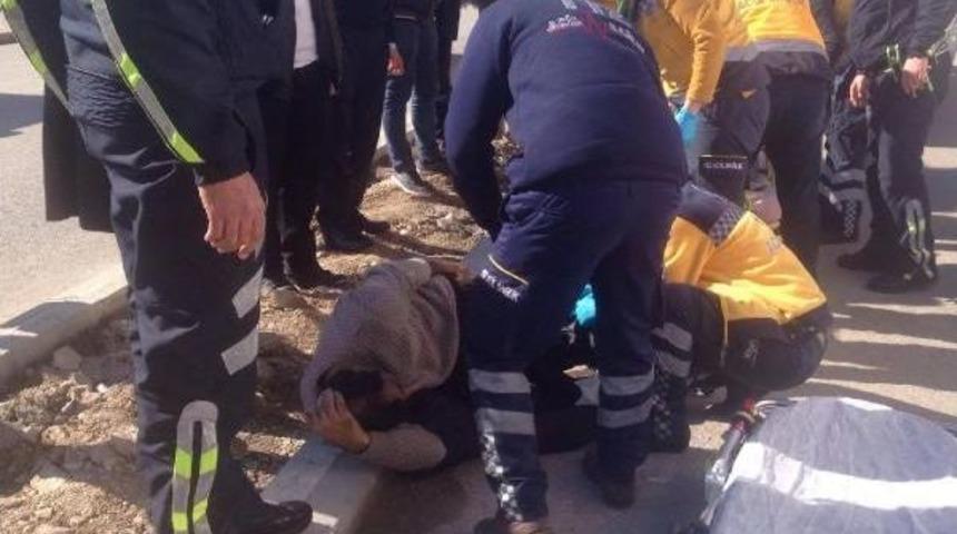 Ereğli'de Akrabaların Bı&ccedil;aklı Kavgası 3 Yaralı