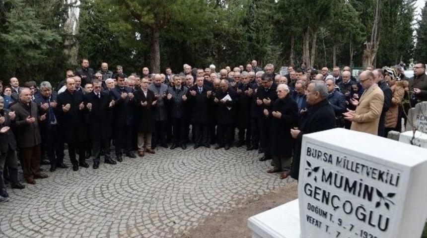 M&uuml;min Gen&ccedil;oğlu Kabri Başında Anıldı