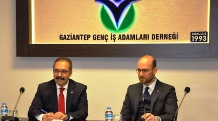Ga&uuml;n Rekt&ouml;r&uuml; Prof. Dr. Ali G&uuml;r, Gagiad Y&ouml;netimine Ziyarette Bulundu