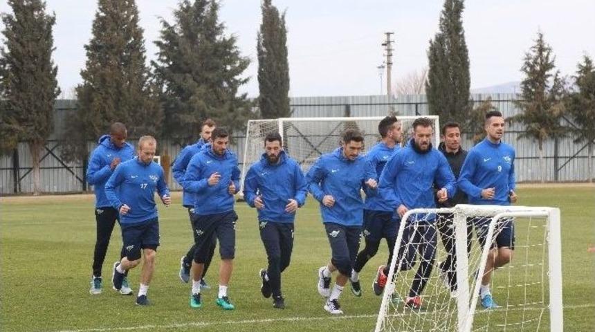 Akhisar Belediyespor Kuradan Memnun