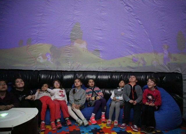 Miniklerin Uzay Yolculuğu 1