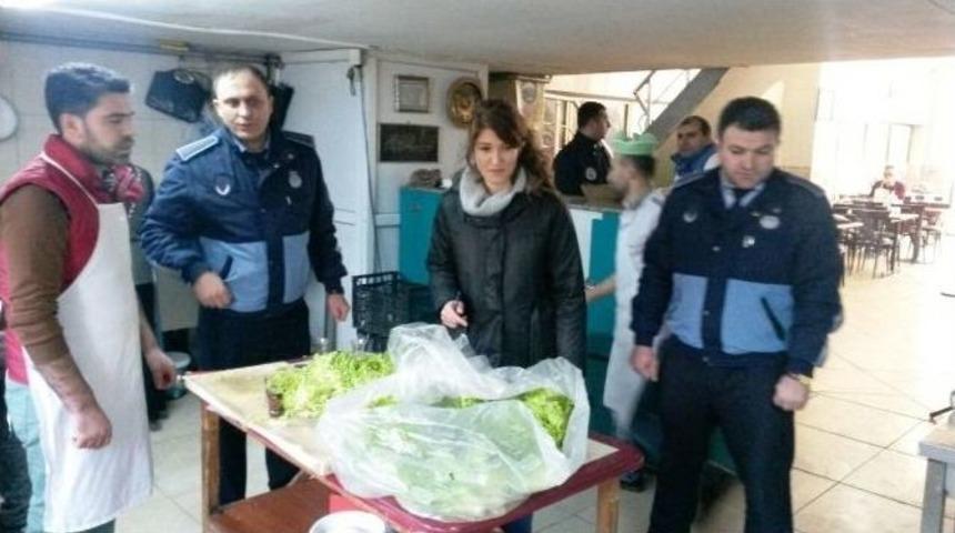 Dilovası&rsquo;nda Gıda Satışı Yapılan D&uuml;kkanlar Denetlendi