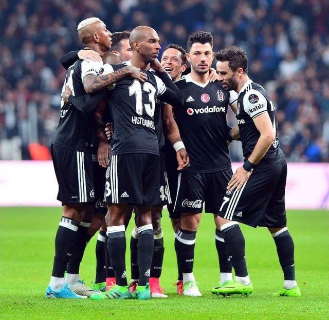 Beşiktaş Atıyor, Trabzonspor Yemiyor