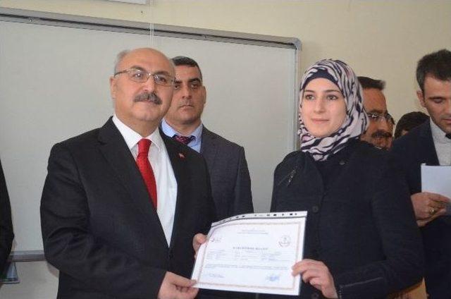 Bing&ouml;l&rsquo;de T&uuml;rk&ccedil;e &Ouml;ğrenen Suriyeliler Sertifika Aldı 2