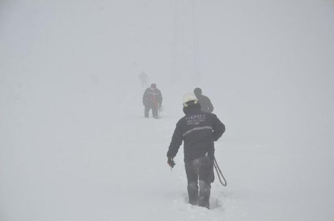 Y&uuml;ksekova&rsquo;da Elektrik Sorunu &Ccedil;&ouml;z&uuml;l&uuml;yor