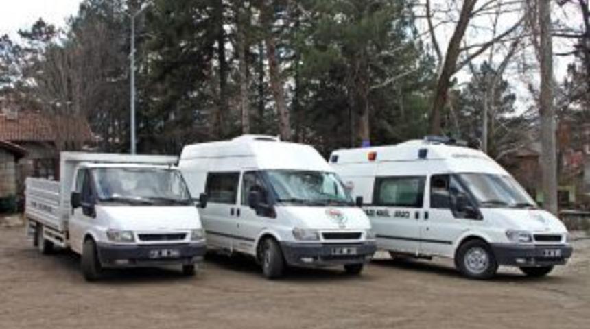 Ara&ccedil; Belediyesi&rsquo;ne Hibe Edilen Ara&ccedil;lar Hizmete Girdi