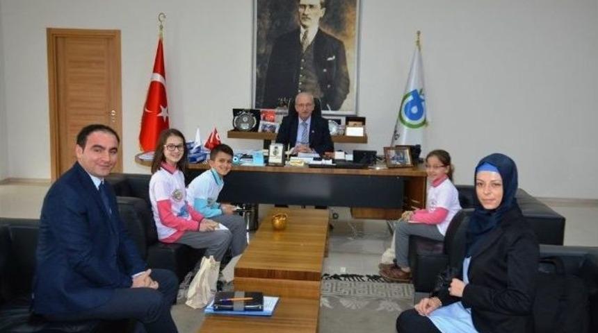 Albayrak, Su Kaşifi Projesinde Türkiye 1’ncisi Olan Okulun Öğrencilerini Ağırladı