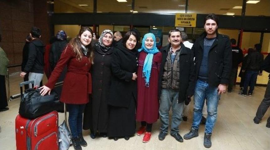 Gençlerin Umre Hayali Gerçeğe Dönüştü