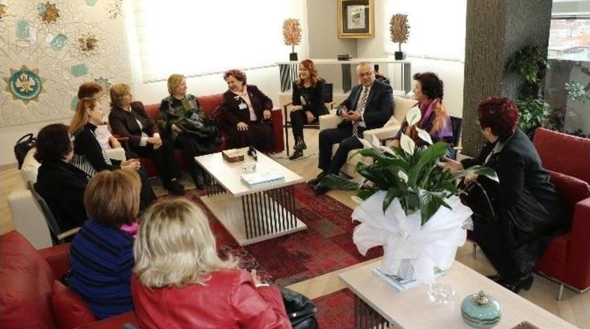 Kadınlardan Başkan Erg&uuml;n&rsquo;e Teşekk&uuml;r