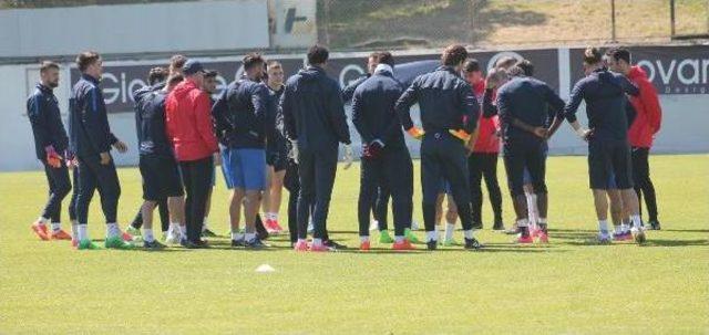 Trabzonspor’Da Neşeli Antrenman