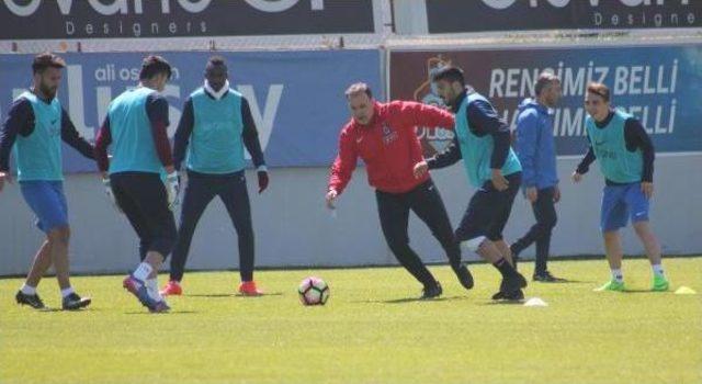 Trabzonspor’Da Neşeli Antrenman