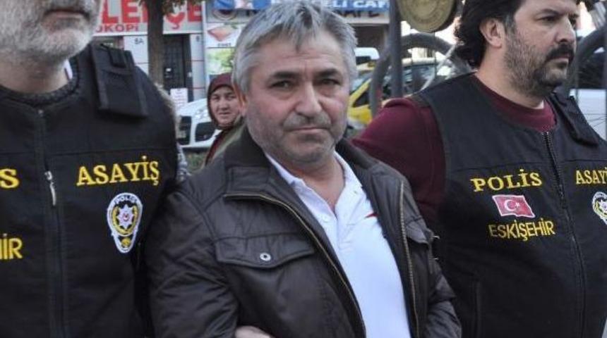 Eşini Kalbinden Bı&ccedil;aklayan Kocaya 19 Yıl Hapis Cezası