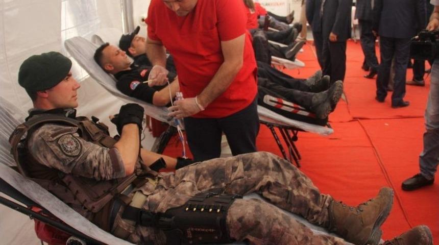 Arkadaşları Vatan İ&ccedil;in Canını, Onlar Kanını Verdi