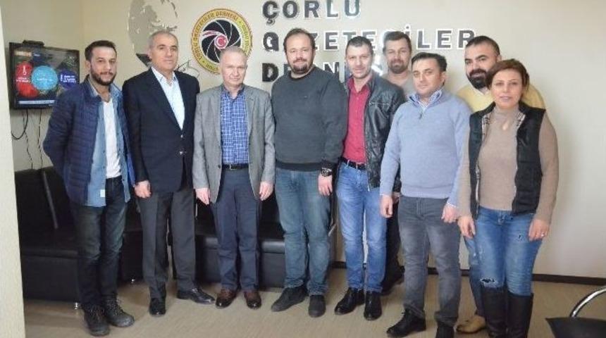 Vali Ceylan&rsquo;dan &Ccedil;orlu Gazeteciler Derneği&rsquo;ne Ziyaret