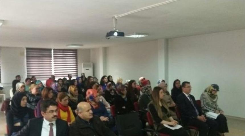 &Ccedil;ocuk Bakım Personeli Eğitimden Ge&ccedil;ti