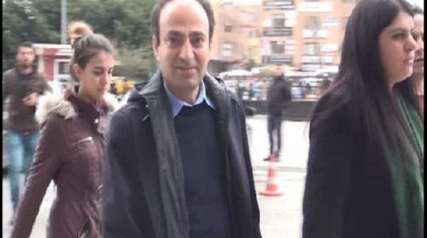 Dilek &Ouml;calan G&ouml;zaltına Alındı