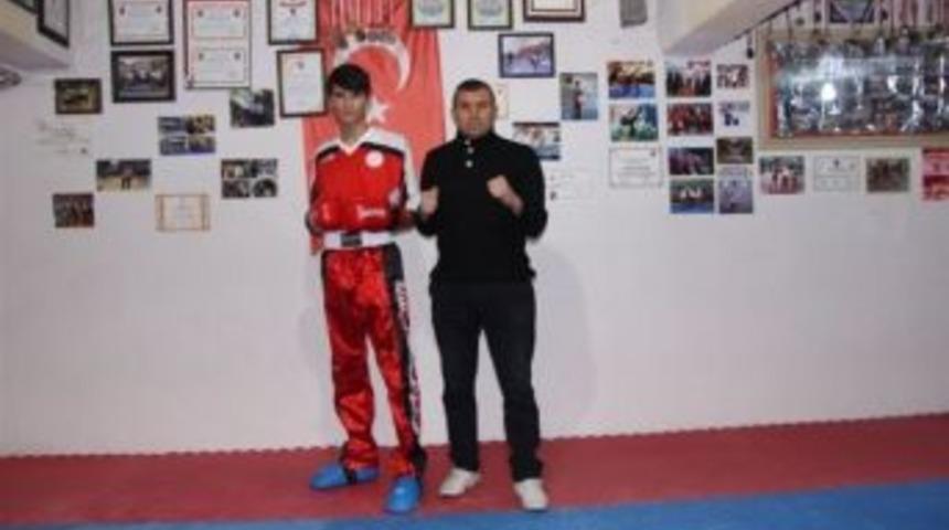 Malatyalı Kick Boks&ccedil;u Fatih K&uuml;rşat Ayg&uuml;n Avrupa Kupasında Ringe &Ccedil;ıkacak