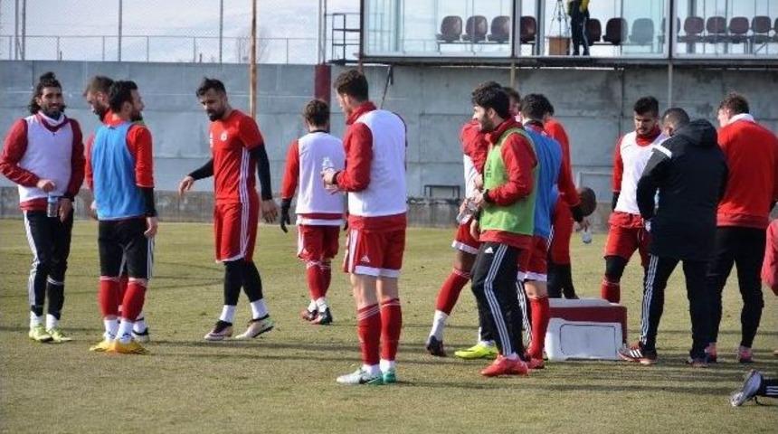 Sivasspor, Samsunspor Ma&ccedil;ının Hazırlıklarını S&uuml;rd&uuml;r&uuml;yor