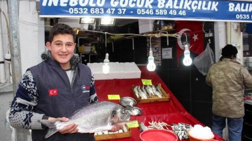 4 Kiloluk &Ccedil;upra Tezgahta Ilgi G&ouml;rd&uuml;