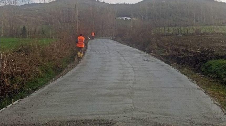 Bafra&rsquo;da Beton Yol &Ccedil;alışmaları Yeniden Başladı