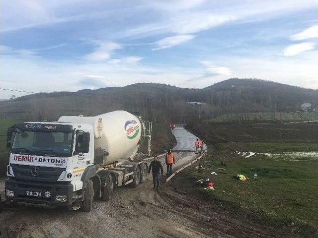 Bafra’da Beton Yol Çalışmaları Yeniden Başladı