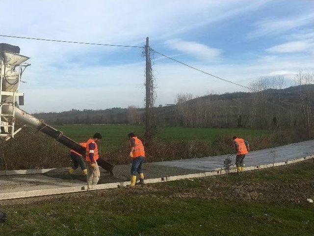 Bafra’da Beton Yol Çalışmaları Yeniden Başladı