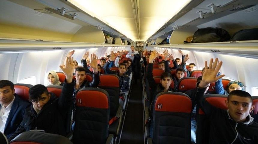 Adıyamanlı &Ouml;ğrenciler Bombalanan Yerleri Gezdi