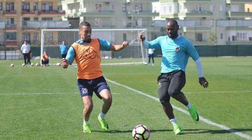 Alanyaspor Taktik &Ccedil;alıştı