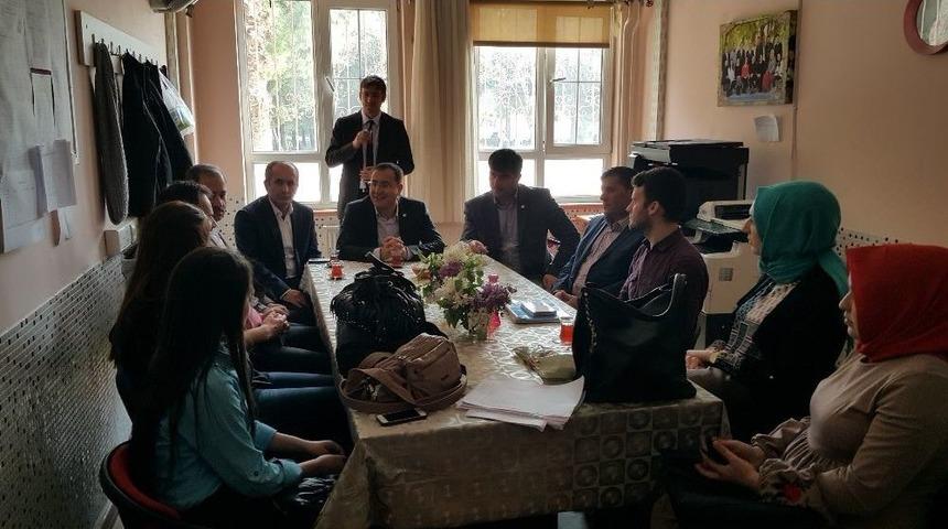 Eğitim-bir-sen &Uuml;yelerini Bilgilendirdi