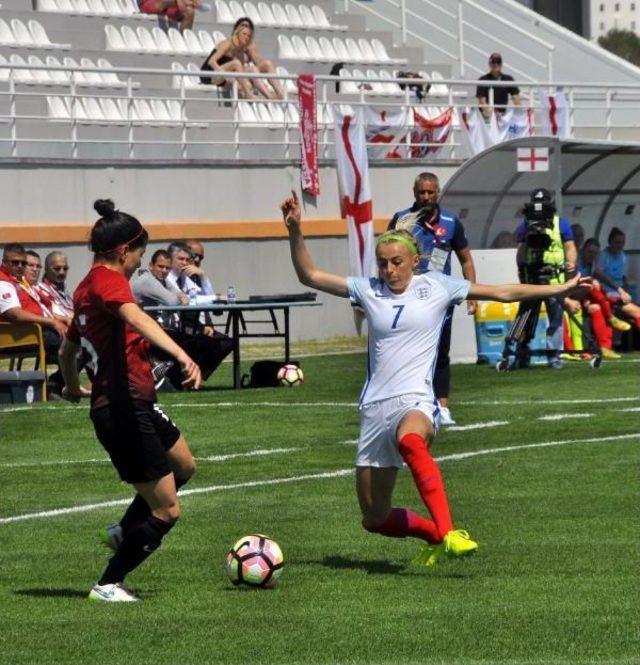 U19 Kadınlar Avrupa Şampiyonası: Türkiye-İngiltere: 0-3