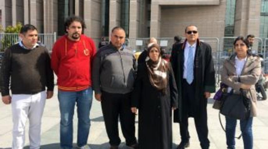 Boşanmak İsteyen Eşini &Ouml;ld&uuml;ren Koca Hakim Karşısında