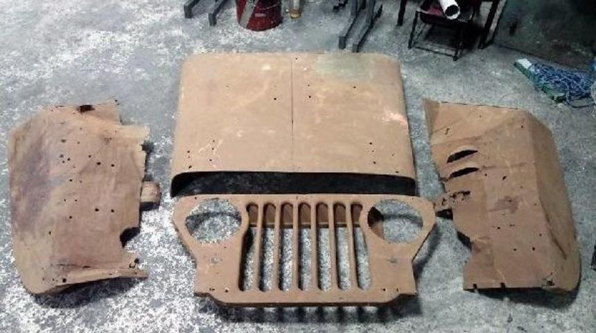 Hurda Cipin &Ouml;n Tarafından Masa Yaptı