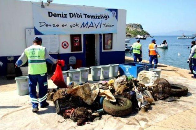 Ata Demirer Dalgıç Kıyafeti Giyip Denizden Çöp Topladı