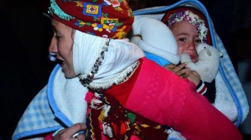 &Ccedil;anakkale G&uuml;ne Yine Depremlerle Başladı (6)