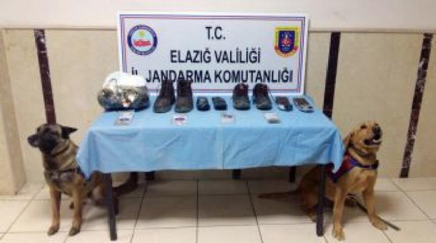 Ayakkabı Altında Re&ccedil;ine Esrarı Ele Ge&ccedil;irildi