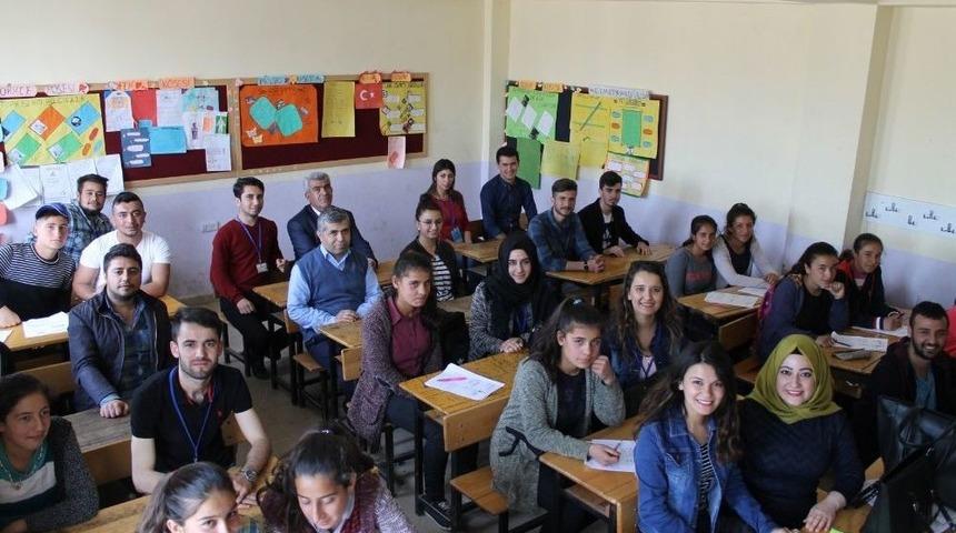 Adıyaman &Uuml;niversitesinden K&ouml;y Okuluna K&uuml;t&uuml;phane