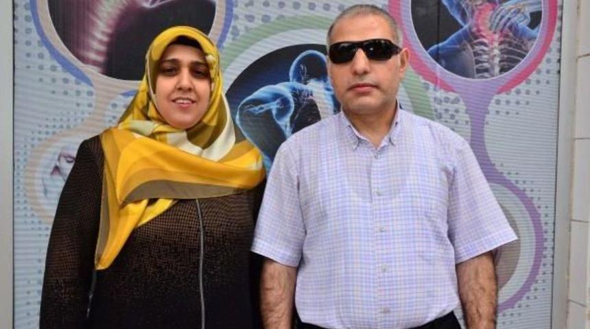 G&ouml;rme Engelli &Ccedil;ift Mas&ouml;rl&uuml;k Yapıyor