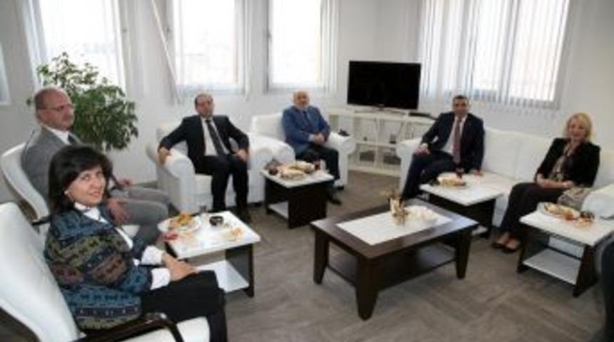 İzmir&rsquo;deki 5 &Uuml;niversitesi Rekt&ouml;r&uuml;nden Tun&ccedil;siper&rsquo;e Ziyaret