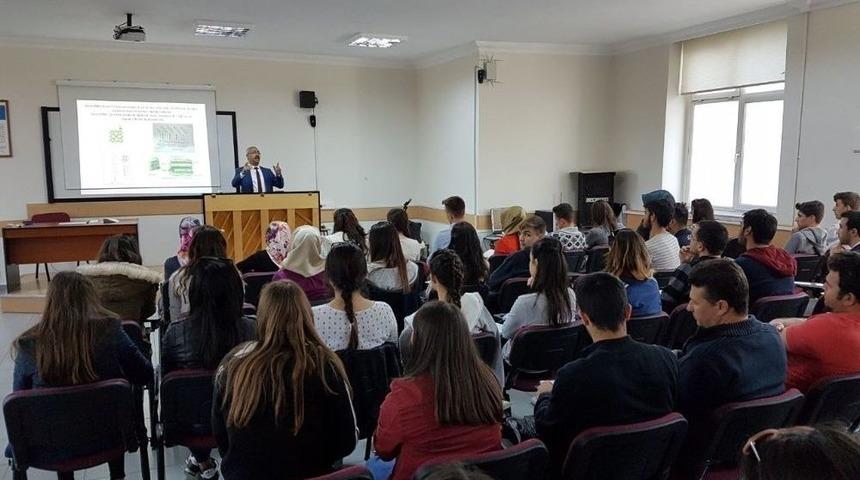 Lise &Ouml;ğrencileri Fak&uuml;ltede Derse Katıldı