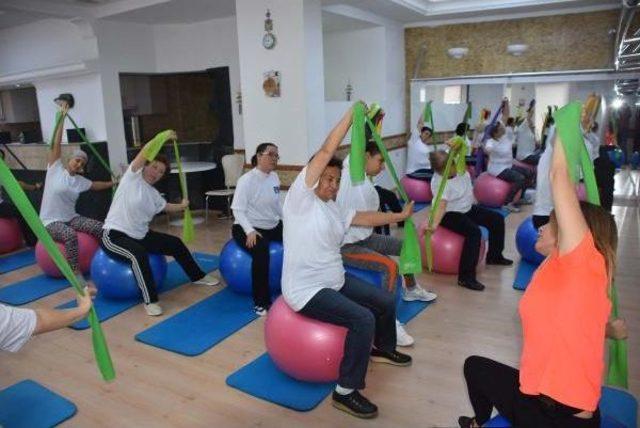 Pilatesle Kadınlara, Hem Eğlence Hem Sağlık