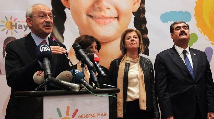 Chp Lideri Kılı&ccedil;daroğlu, Kadınlarla Bir Araya Geldi