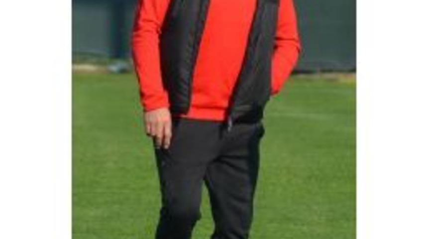 Akhisar Belediyespor'da Kupa &Uuml;z&uuml;nt&uuml;s&uuml;