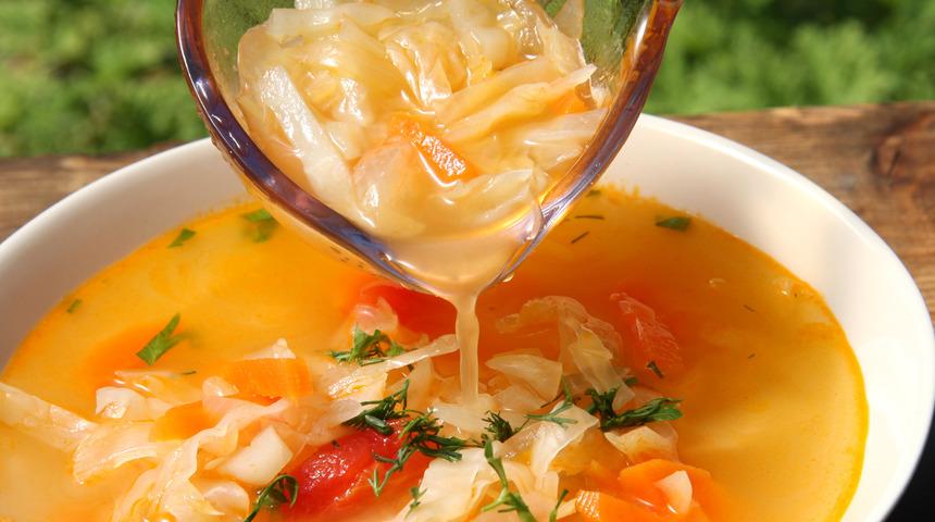 Haftada 5 kilo vermeyi garantiliyor: Lahana çorbası diyeti