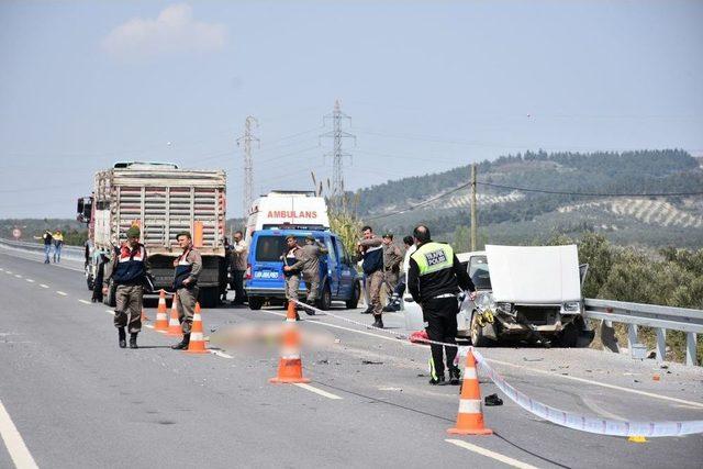 Akhisar’da Trafik Kazası: 1 Ölü, 1 Yaralı