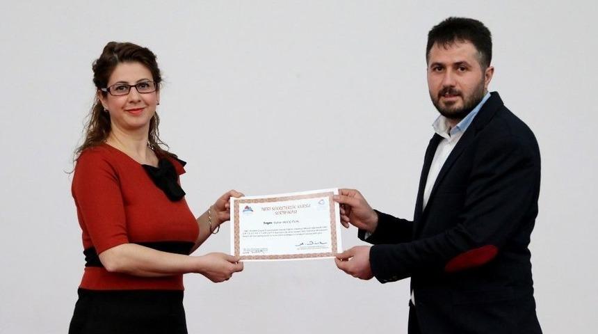 Ai&ccedil;&uuml;&rsquo;de Tıbbi Sekreterlik Sertifika T&ouml;reni Ger&ccedil;ekleştirildi
