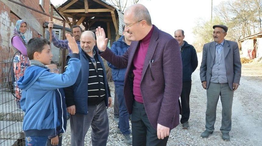 Altıeyl&uuml;l D&ouml;rt Koldan Bastırıyor